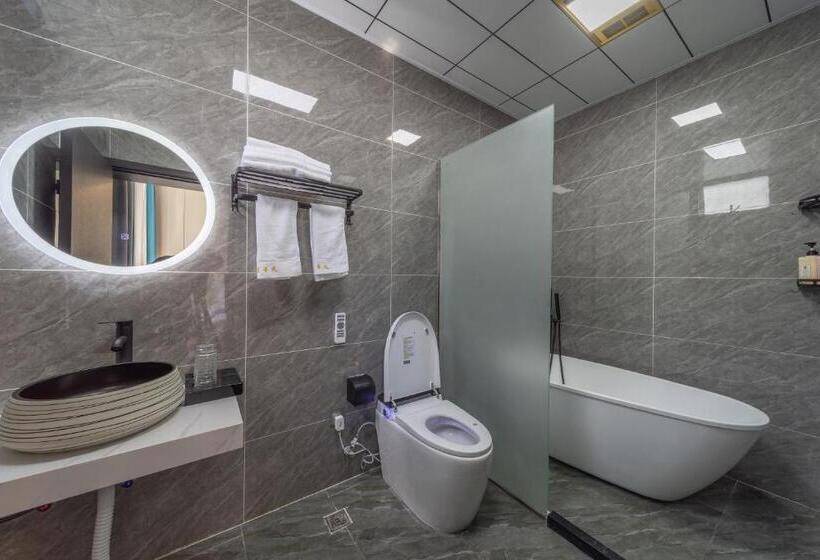 بنسيون Lijiang Yimanshiguang 丽江逸慢拾光