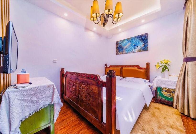 بنسيون Lijiang Yimanshiguang 丽江逸慢拾光