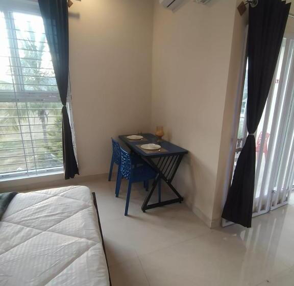 פנסיון Nandi Skandagiri Guest House