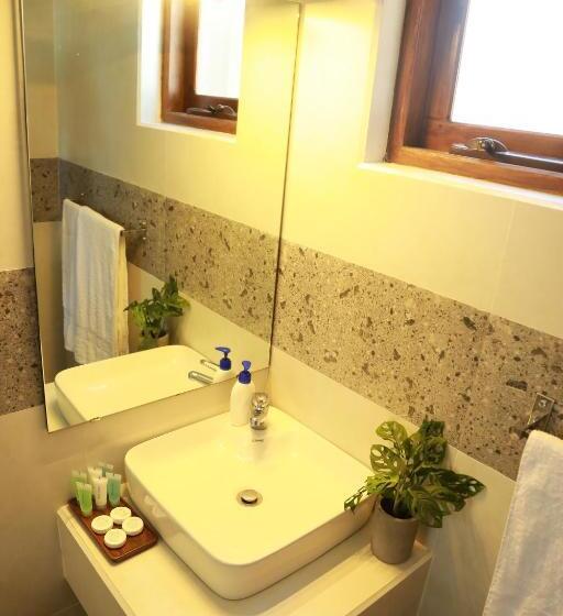 펜션 Polhena Villa Hakmana