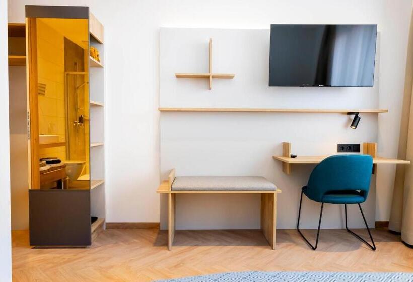 פנסיון Zum Lenz