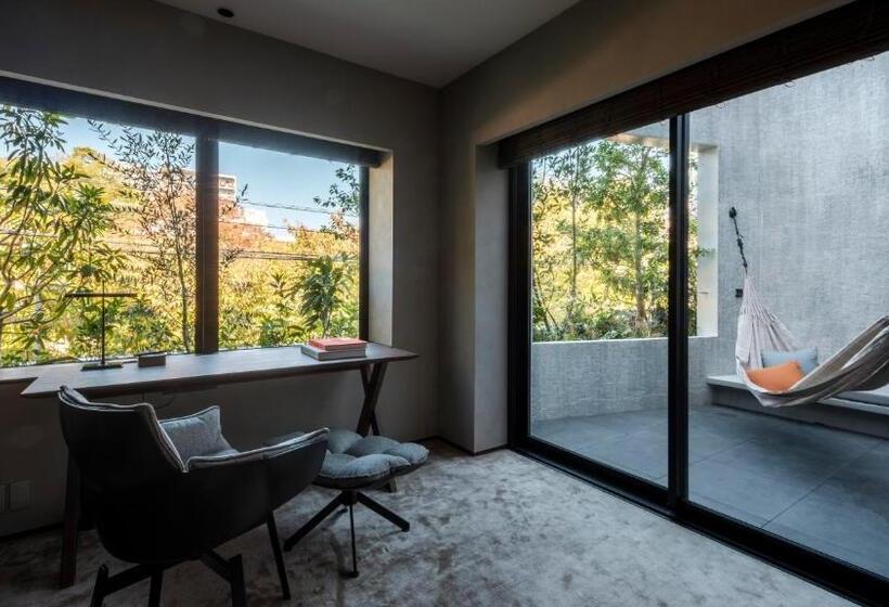 リゾートホテル Not A Hotel Fukuoka