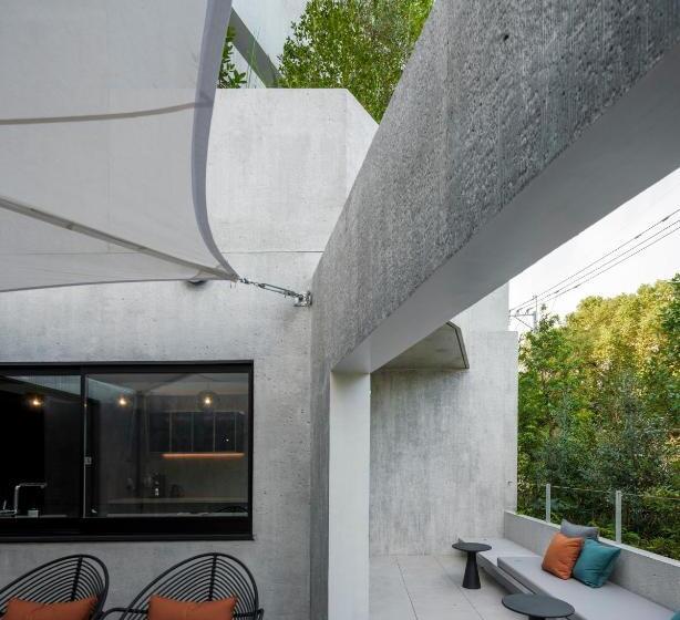 リゾートホテル Not A Hotel Fukuoka