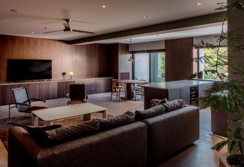 リゾートホテル Not A Hotel Fukuoka