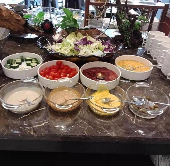 Starway Hotel Huzhou Changxing