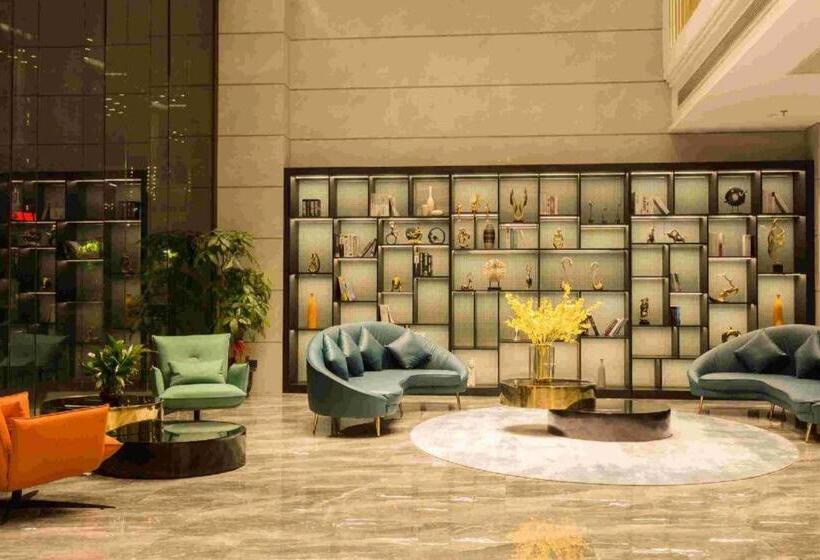 Starway Hotel Zhongshan Caihong Avenue Oasis Park