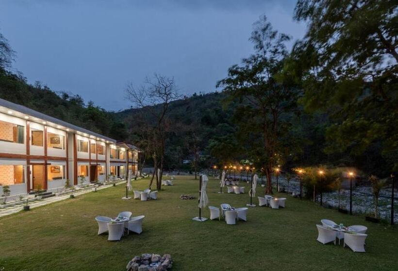 Sukham Raasa River Resort & Spa By Lawrence Hotels