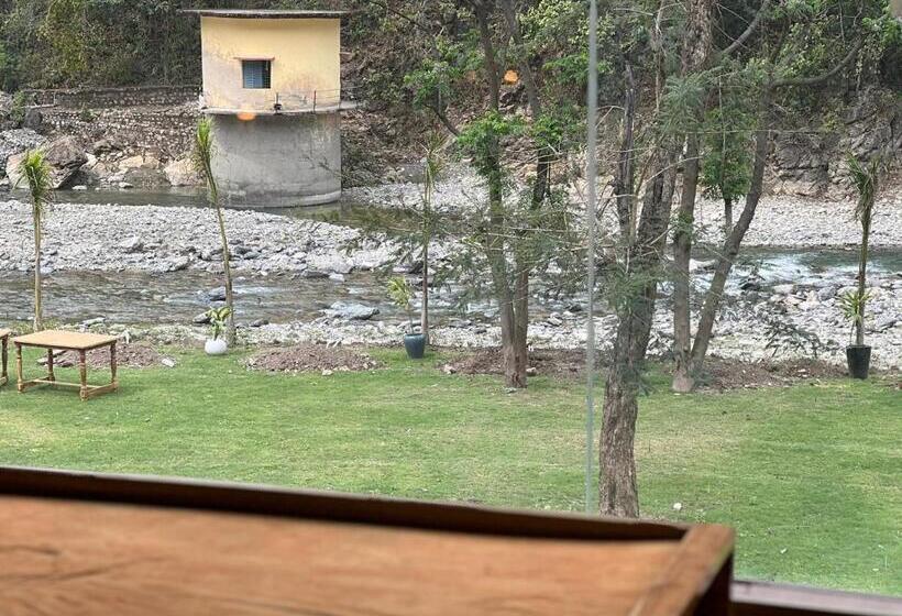 Sukham Raasa River Resort & Spa By Lawrence Hotels