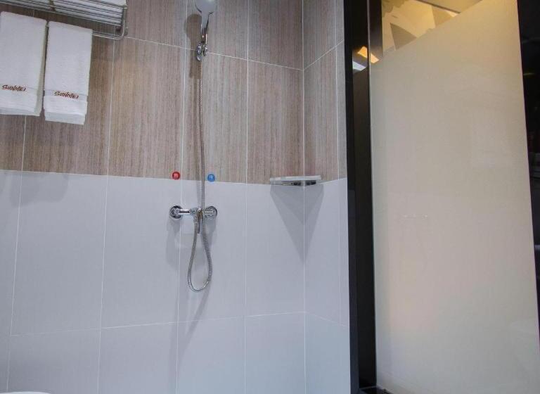 Thank Inn Hotel Guangxi Hechi Yizhou Sankeshu