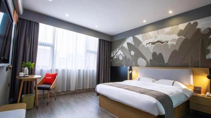 Thank Inn Hotel Guangxi Hechi Yizhou Sankeshu