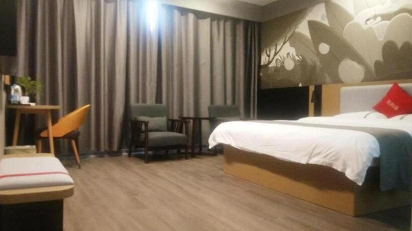 Thank Inn Hotel Guangxi Hechi Yizhou Sankeshu