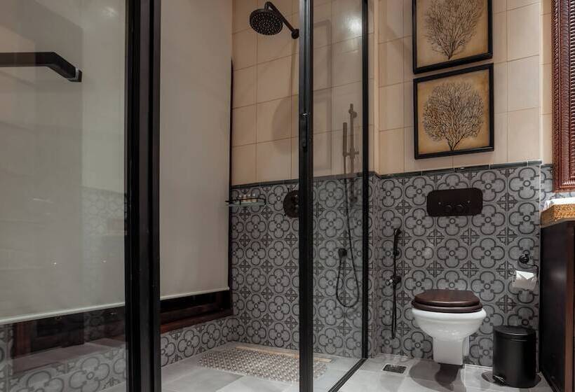 Vaani Greens Resort, Kaziranga