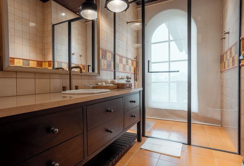 Vaani Greens Resort, Kaziranga