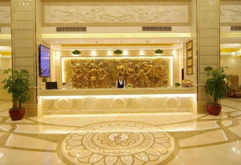 Vienna International Hotel Nanning Railway Station Mingxiu Road Metro Station