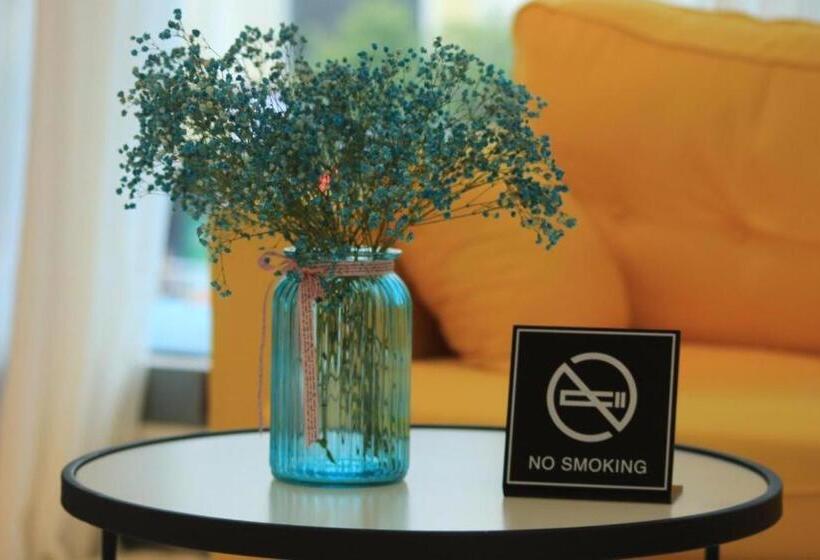 Xana Lite Hotel Shenzhen Nanshan Xilichaguang Metro Station