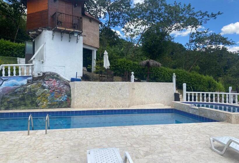 הוסטל Finca Hotel El Recreo