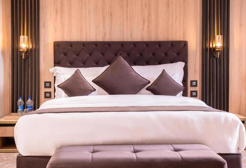 Alpine Hotel And Villas