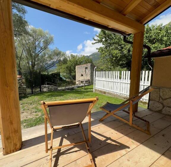 مبيت وإفطار Esplora Lake House