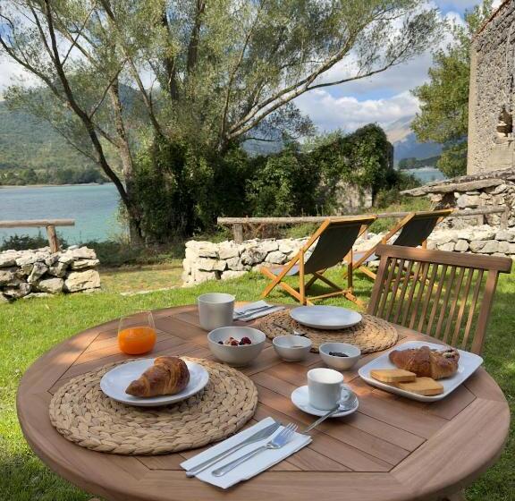 مبيت وإفطار Esplora Lake House