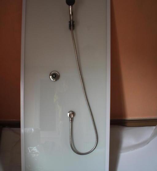 مبيت وإفطار Salamandres