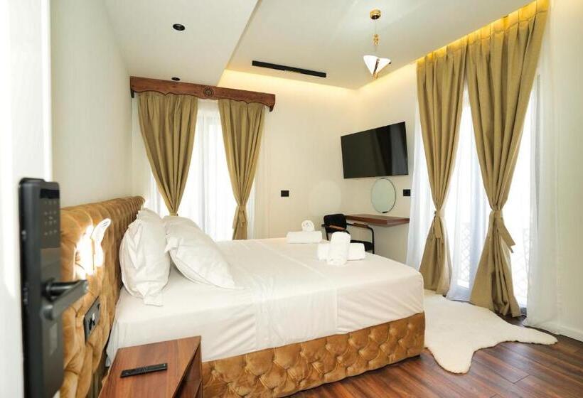 Boutique Hotel Empire Of Martin