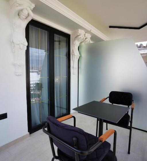 Boutique Hotel Empire Of Martin