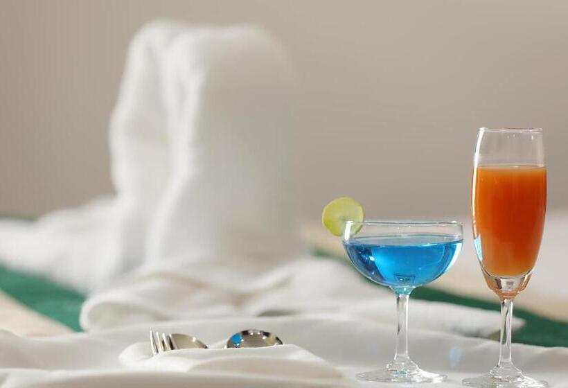 Comfort Hotel Gms Grand