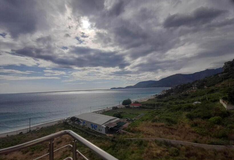 Dhanil Hotel Borsh   Himare