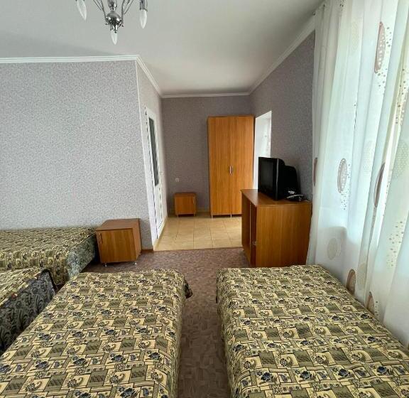 Hotel отель на берегу