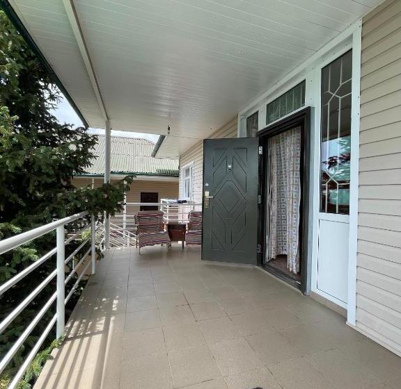 Hotel отель на берегу