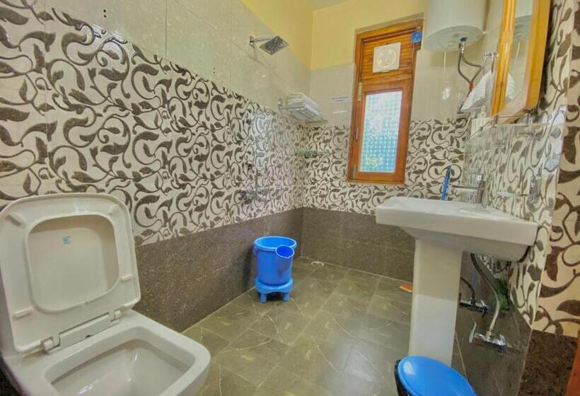 فندق Aananda Boutique Stays Manali