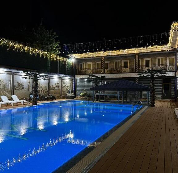 בית מלון כפרי Anka Palace