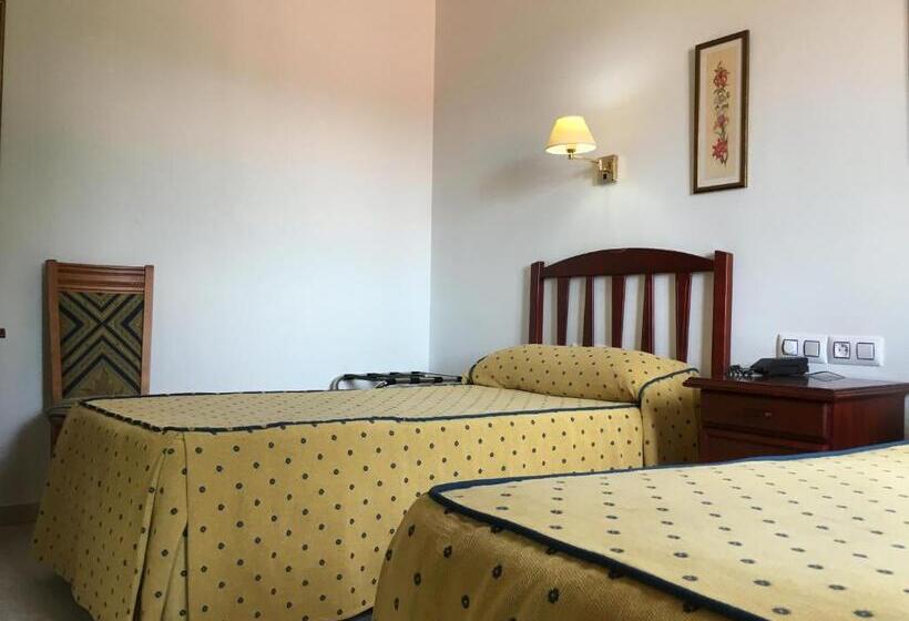 Отель Atalayas Zafra