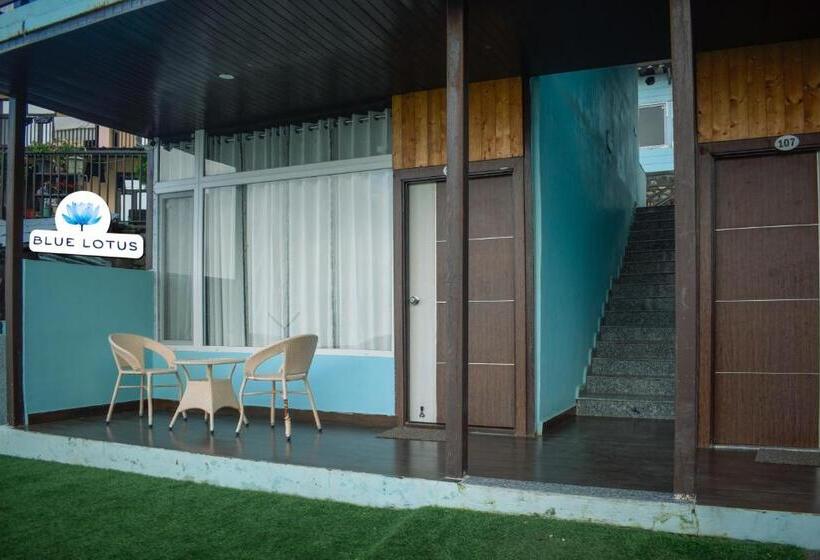 בית מלון כפרי Blue Lotus Resort