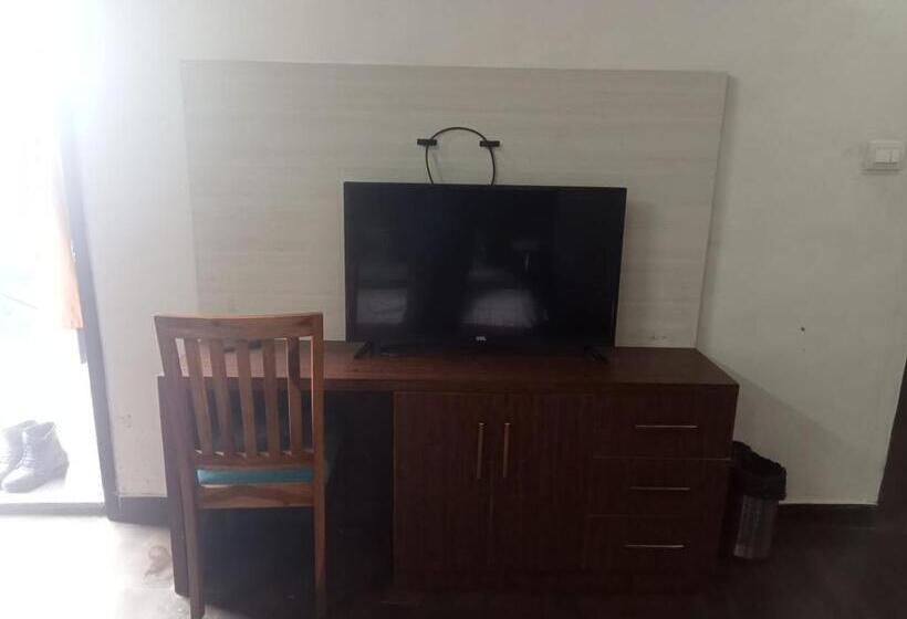 בית מלון כפרי Blue Lotus Resort