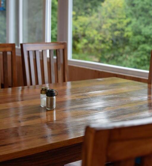 בית מלון כפרי Blue Lotus Resort