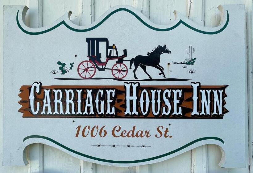 Отель Carriage Inn Bandera Suite 2