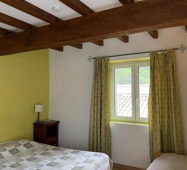 Отель Domaine Saint Julien