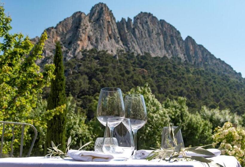 Отель Domaine Saint Julien