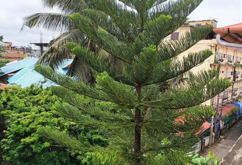 ホテル Gokulam Reosrts