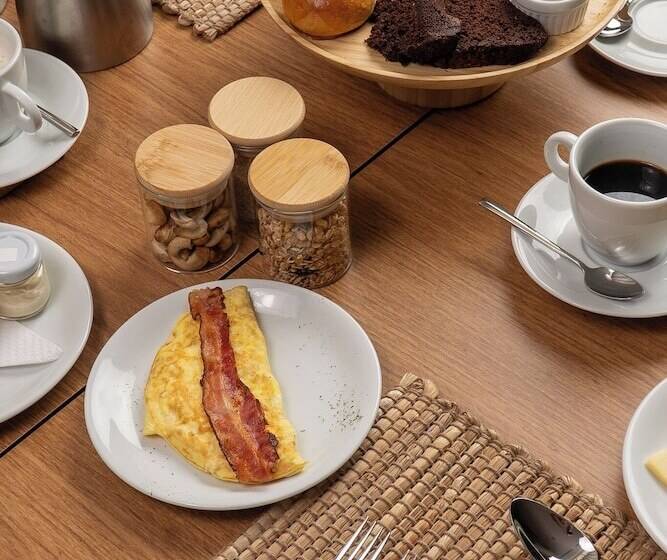 בית מלון כפרי Monã