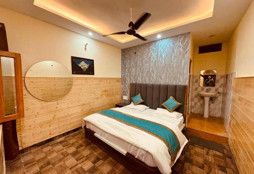 ホテル New Basera