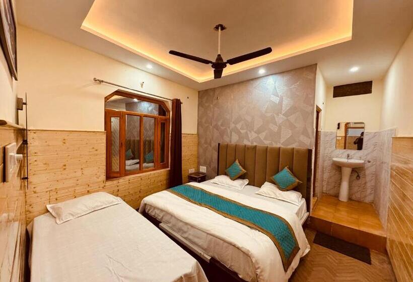 ホテル New Basera