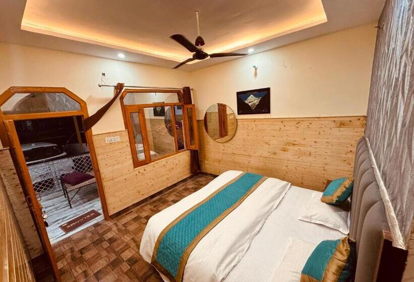 ホテル New Basera