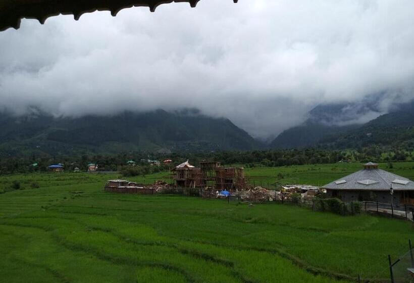 فندق Osho Himalayas Meditation Resort