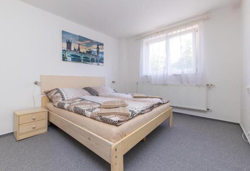 בית מלון כפרי Pivovar Polička