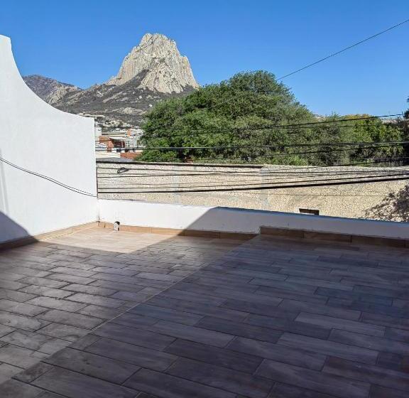 ホテル Posada Villa Aurora