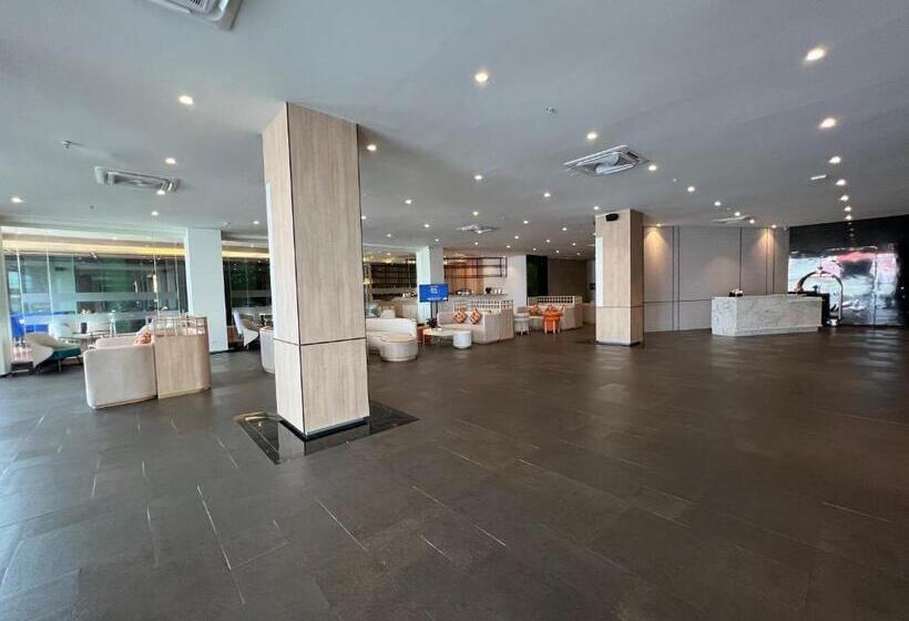 호텔 The Srivaree Airport