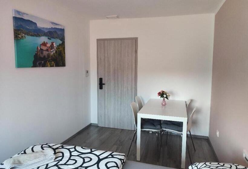 هتل Tilka`s House