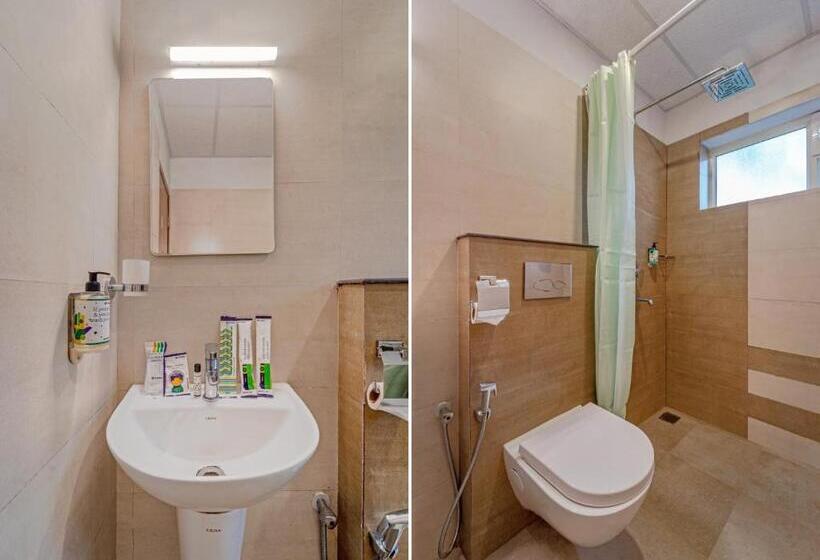 בית מלון כפרי Treebo Windsong Resort Munnar